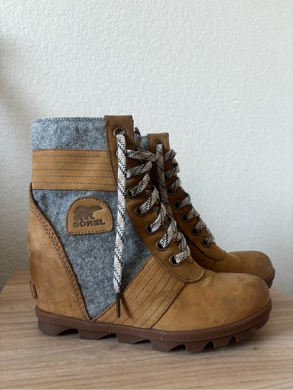 Lexie Wedge Boots Camel Brown Womens 9 - Picture 9 of 9